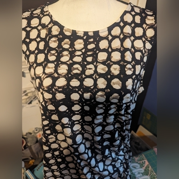 croft & barrow Tops - Croft and Barrow Sleeveless Dotted Blouse